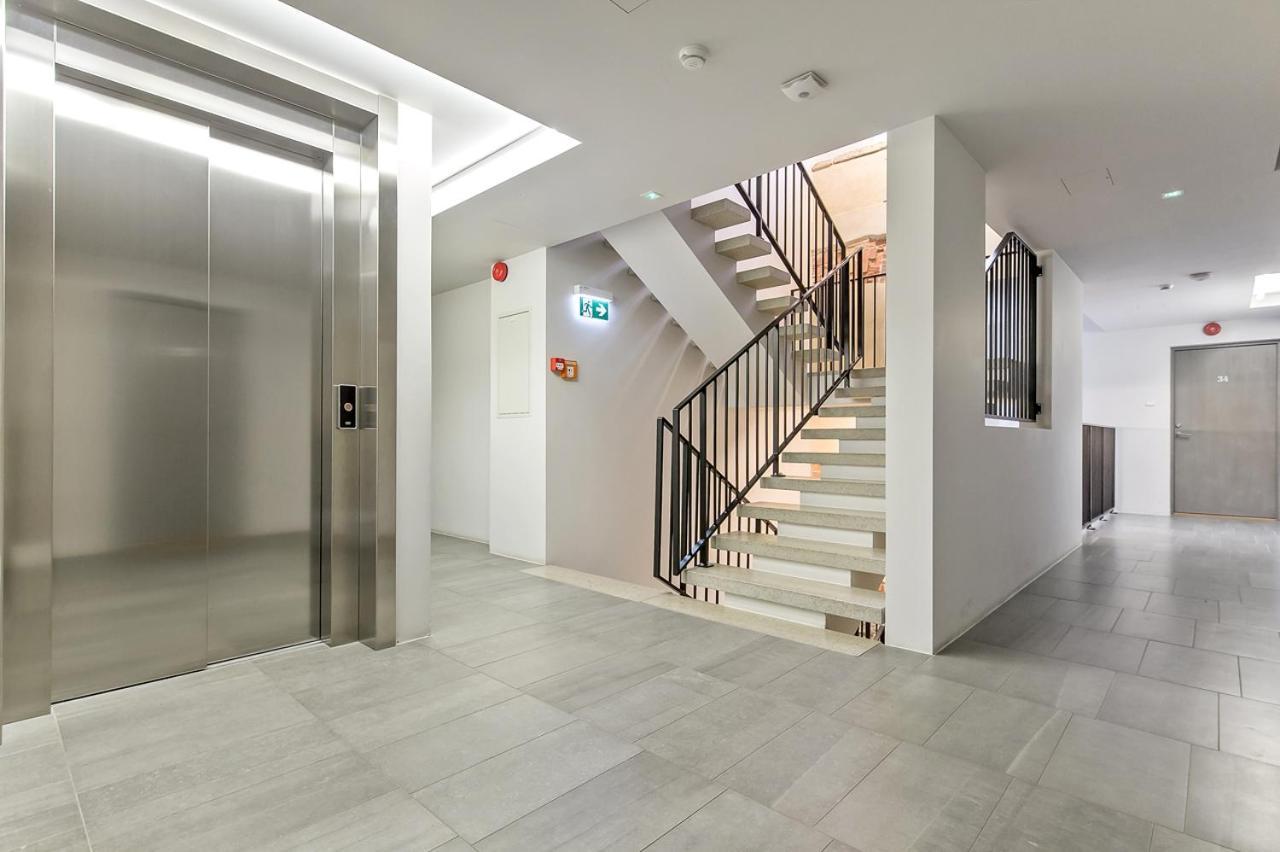 Luxuriously Furnished, Spacious Rotermanni Jewel Tallinn Exterior foto